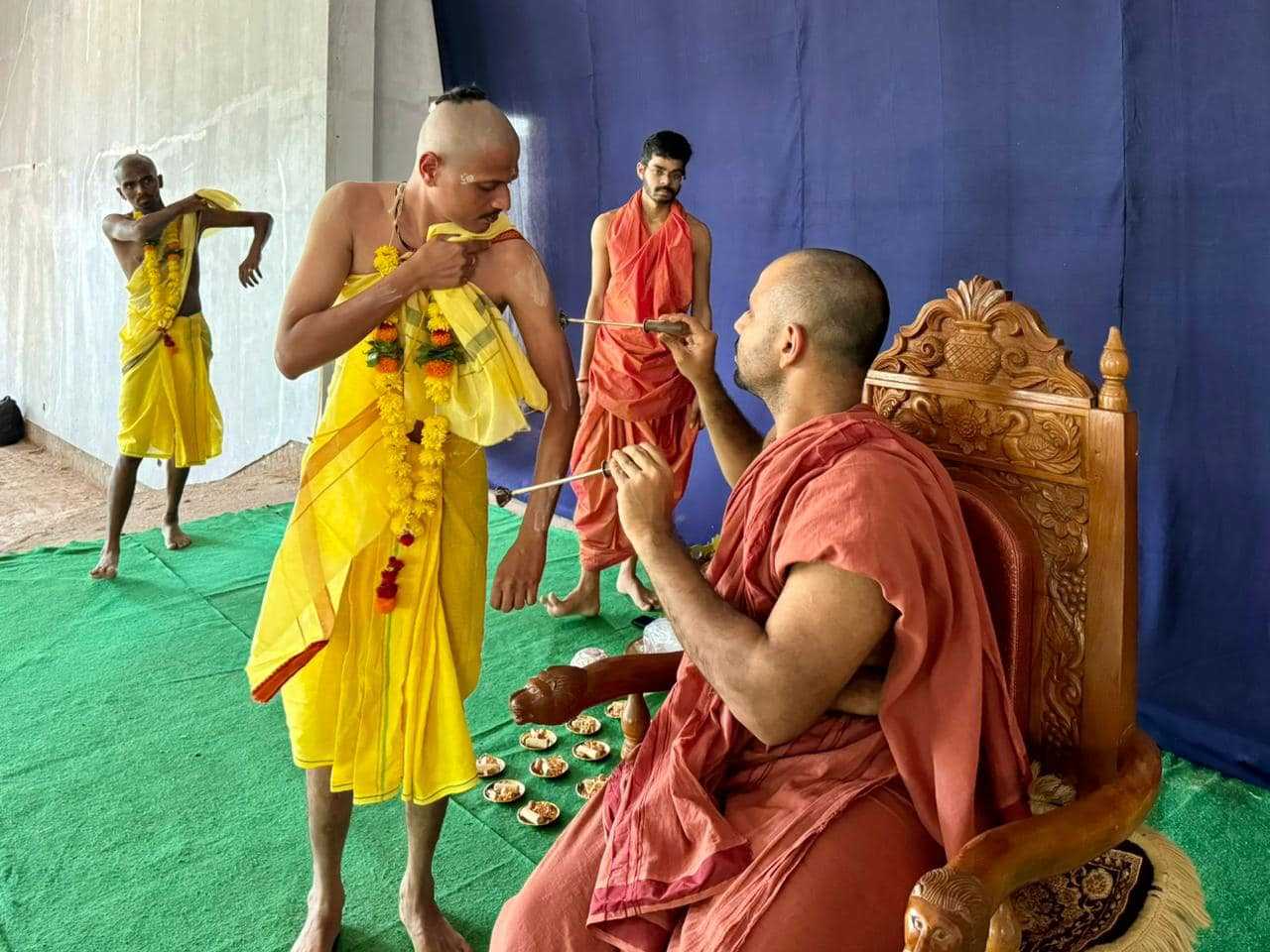 April 3: A mass upanayana