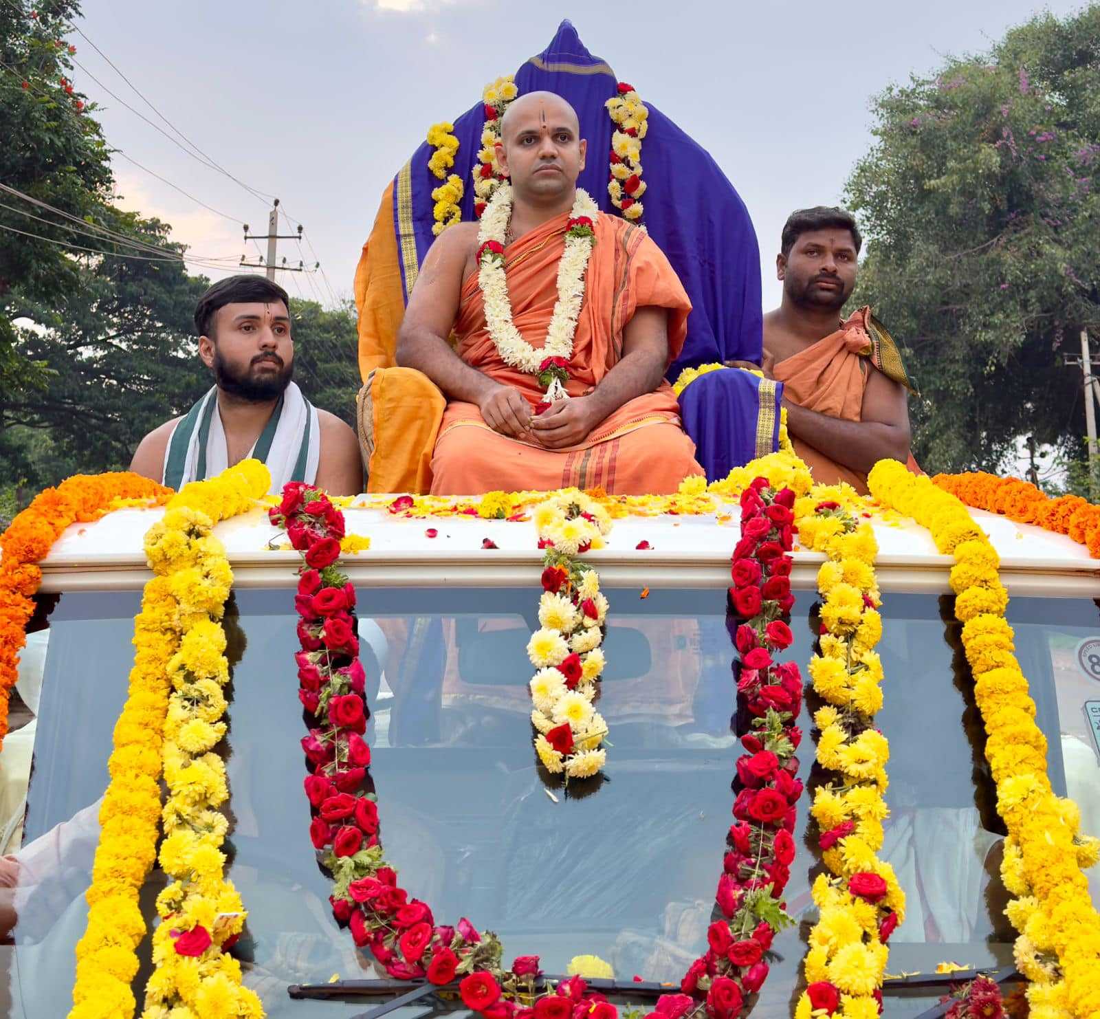 Sansthan God worshiped at Sandur Shivapura temple, special worship of Bhootaraja was held.